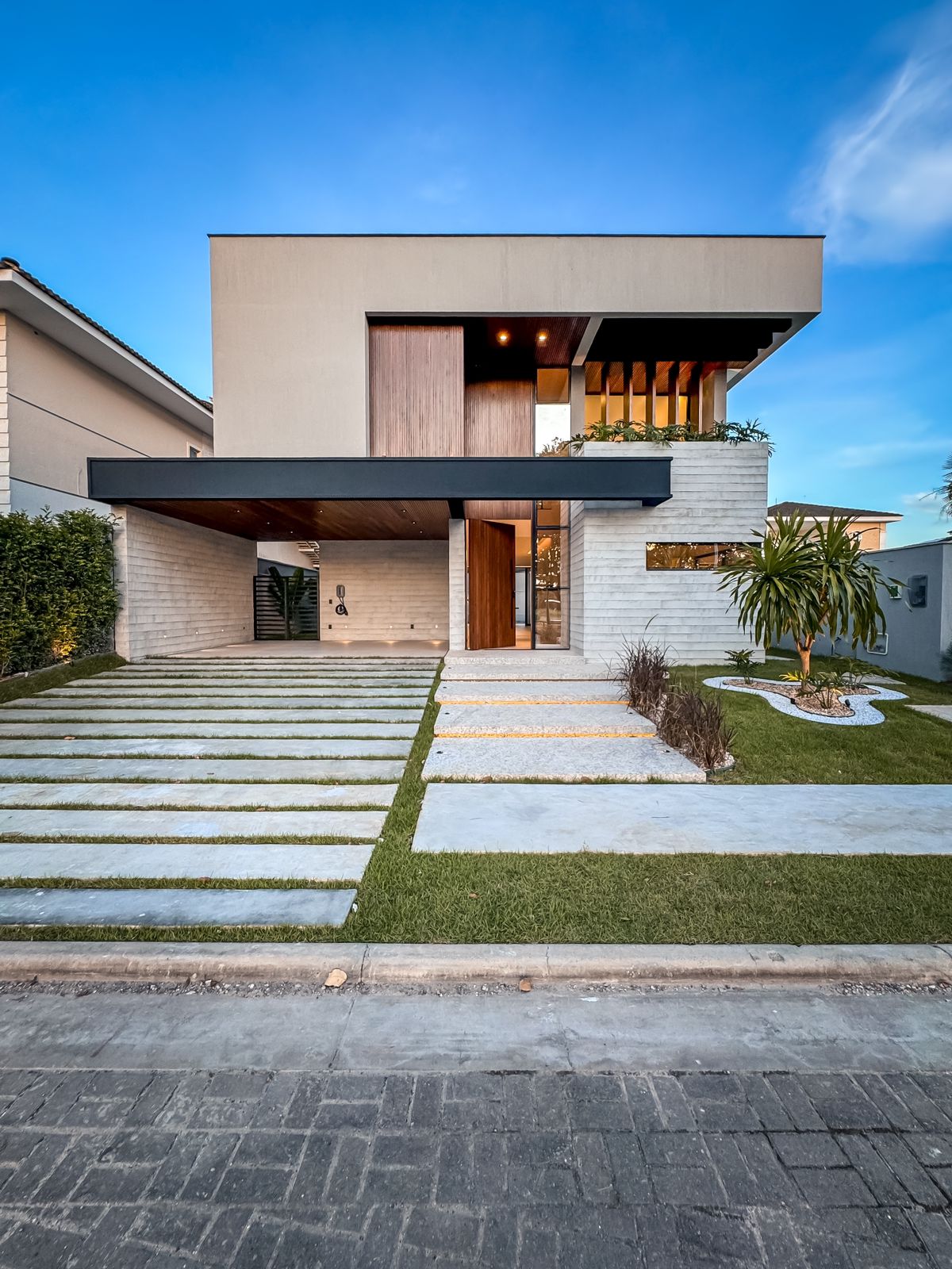 Casa à venda no Condomínio Jardins Ibiza